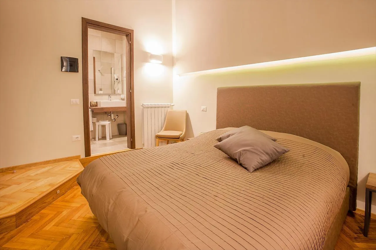 فندق مبيت وإفطار نابولي B&B Palazzo Depretis